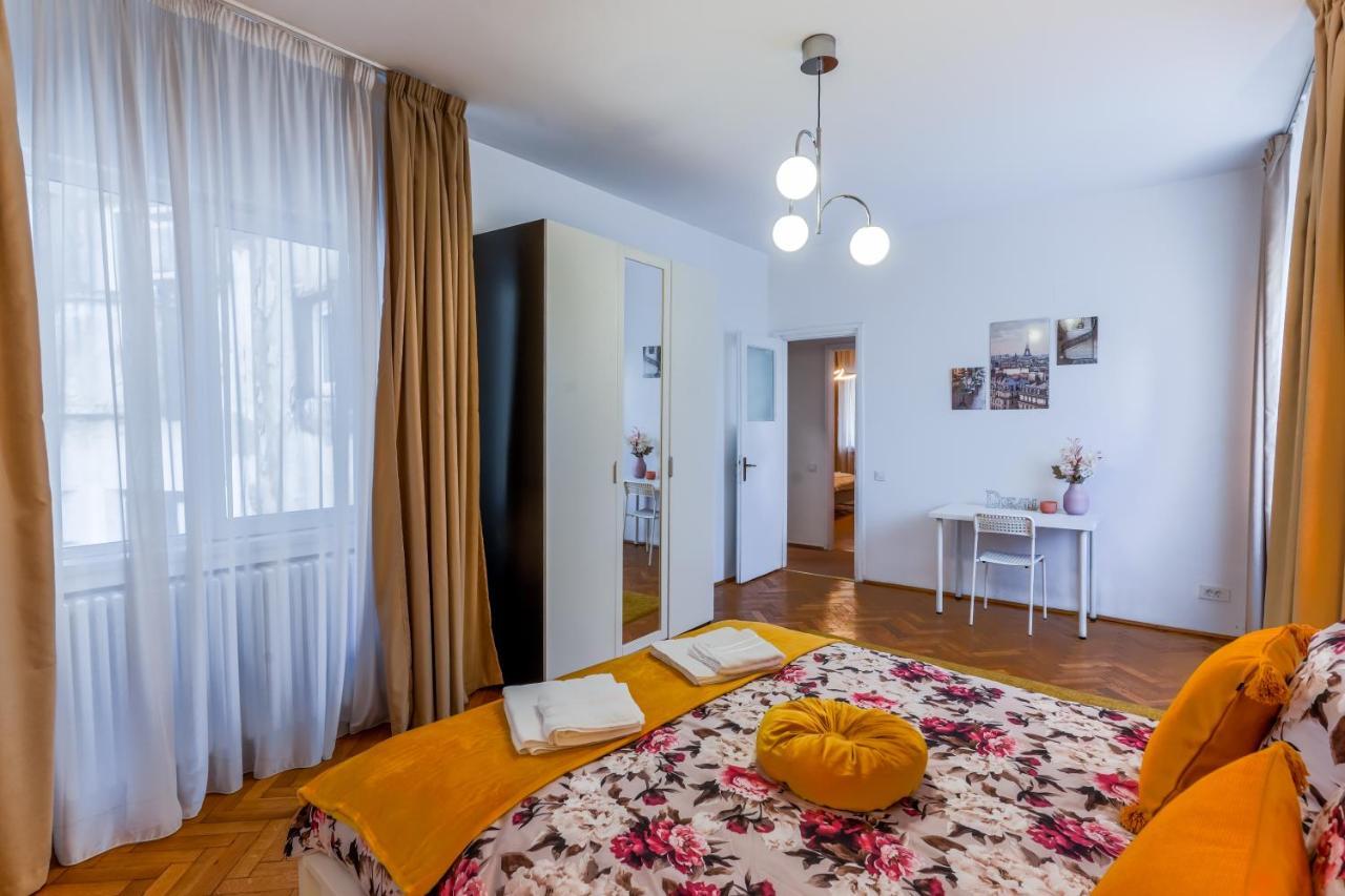 Ultracentral Golden Gatehouse 3 Bdrm Bukurešť Exteriér fotografie